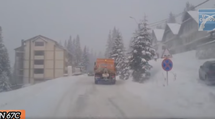 FOTO/VIDEO| Rânca, deszăpezită de utilajele DRDP Craiova