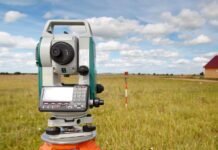 Pensionar condamnat pentru violență în familie. Și-a lovit sora din cauza unei moșteniri