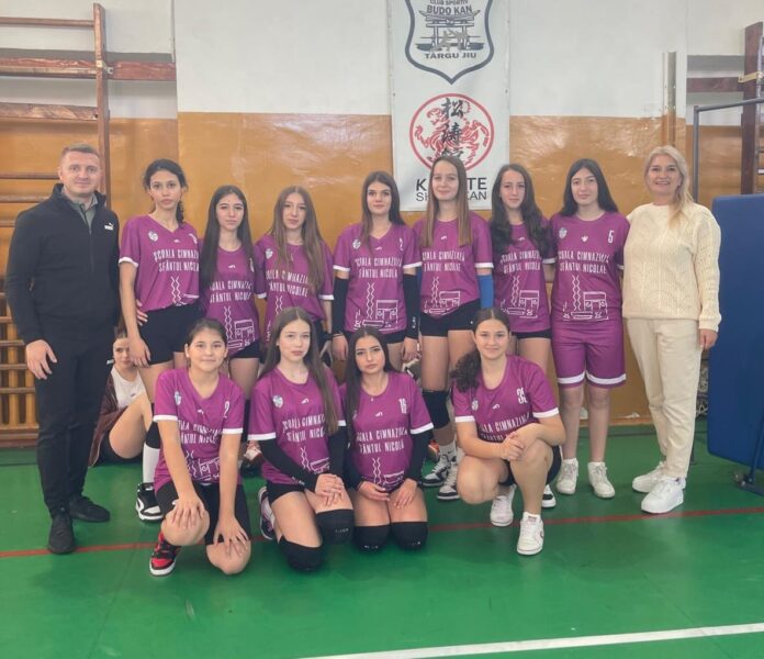 Elevii de la Școala „Sfântul Nicolae”, campioni la volei