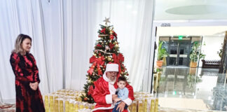 Cadouri dulci de la Moș Crăciun pentru echipele Centrului de Calcul Târgu Jiu, SNI București și cotidianului ,,Gorjeanul”