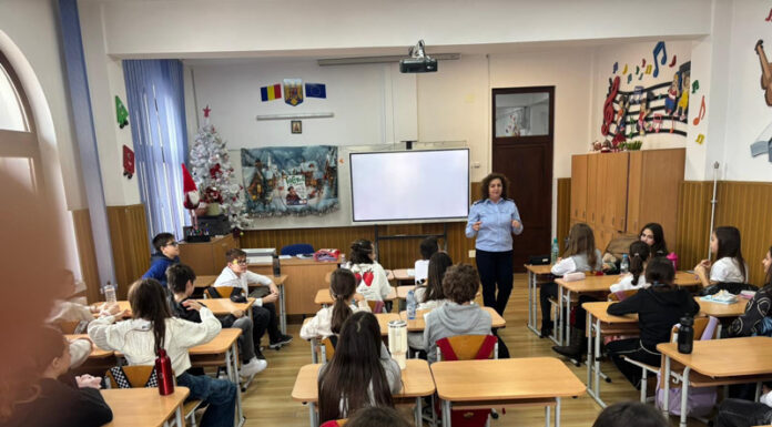 Târgu Jiu: Sute de elevi au participat la ,,Ora de civilizație”