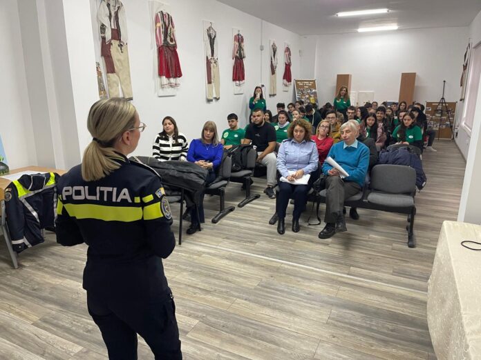 Activitate de prevenire a violenței, la Liceul Bârsești