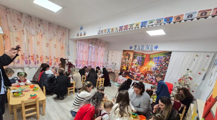 „Atelierul lui Moș Crăciun”, la Creșa nr. 8 Târgu Jiu