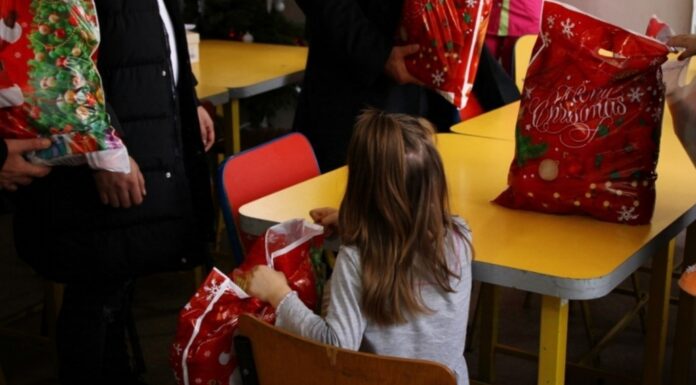 Cadouri de la deținuți pentru beneficiarii din Centrul Maternal