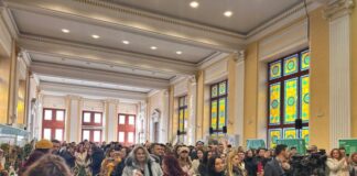 Concert de colinde și Târg caritabil la Universitatea din CRAIOVA