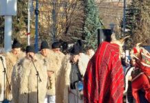 Tradițiile gorjenești prind viață la „Alaiul obiceiurilor de iarnă” de la Târgu Jiu