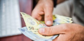 Bătrâni păcăliți de un escroc condamnat la 30 de ani de pușcărie