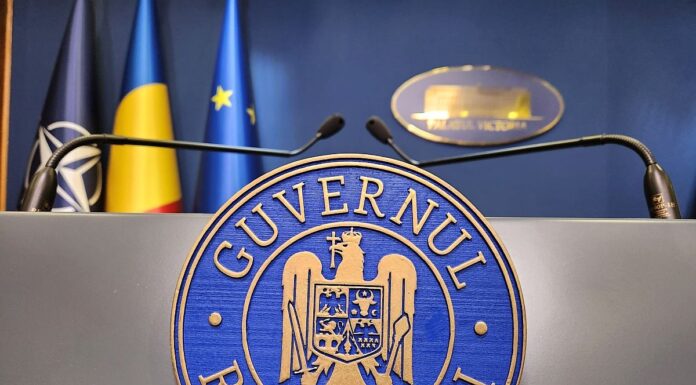 Salarii și angajări înghețate, deocamdată