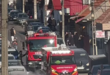 Târgu Jiu: O mașină a luat foc în parcare