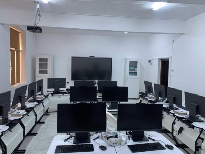 Laborator inteligent la Liceul Tehnologic Bâlteni