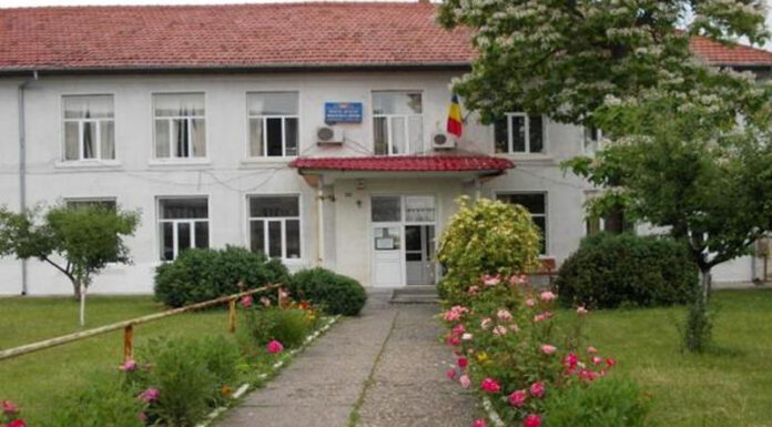 Liceul Bâlteni face înscrieri pentru clasa a IX-a seral