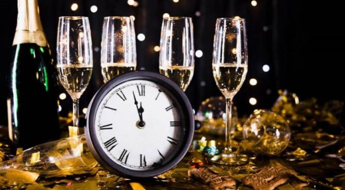 Organizează Revelionul perfect pentru clienții tăi – trucuri pentru o petrecere epică!