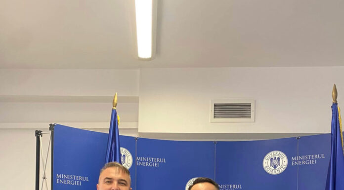 Parc fotovoltaic la Roșia de Amaradia