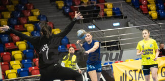 Adversar facil pentru handbaliste în Cupa României