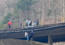 VIDEO: Au intrat în 2025 „la înălțime”, dar și în apă!