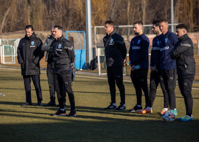 63244865-beca-4d78-9d44-6c08e21d0558