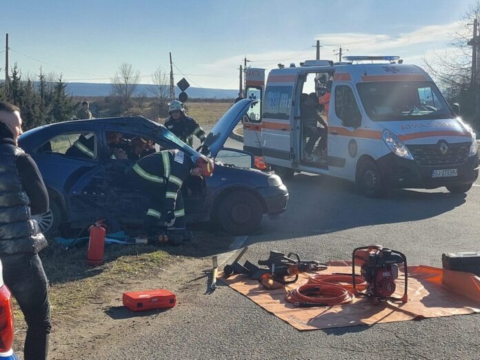 Accident cu două victime la Bengești