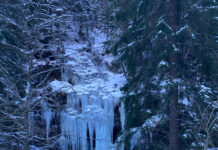 VIDEO: Peisaje unice! Cascade înghețate în Cheile Jiețului!