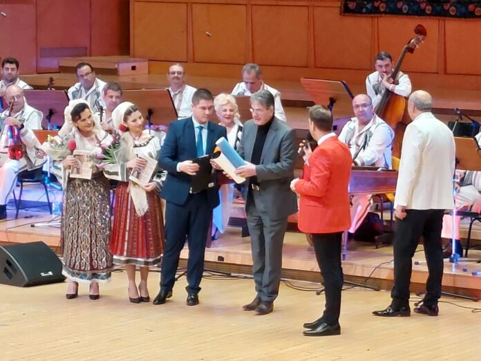 Regal folcloric la Sala Radio! Gorjeanca Emilia Dragotoiu Nanu, în concert aniversar
