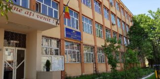 Elev înjunghiat de un coleg în curtea liceului