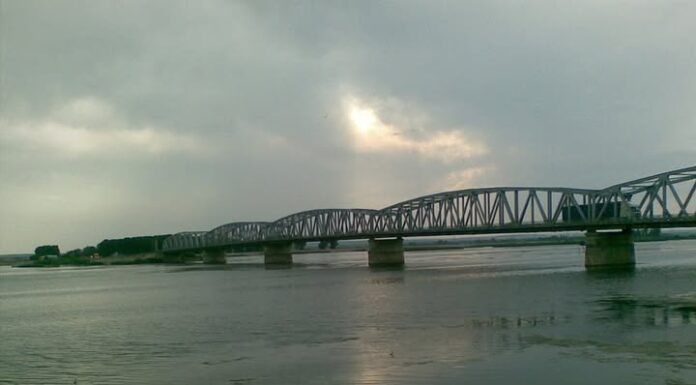 Reparațiile la podul peste Olt, scoase la licitație