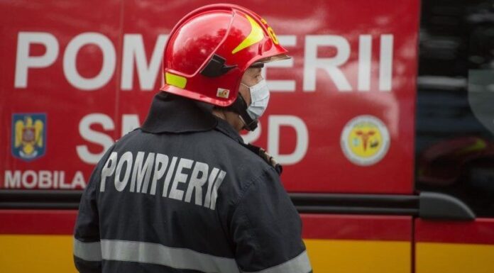 Bătrân din Novaci, salvat din incendiu. E în stare gravă la spital
