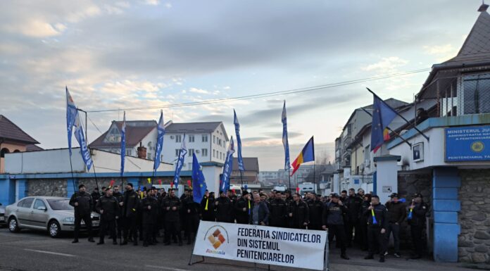 VIDEO: Agenții din Penitenciarul Târgu Jiu protestează!