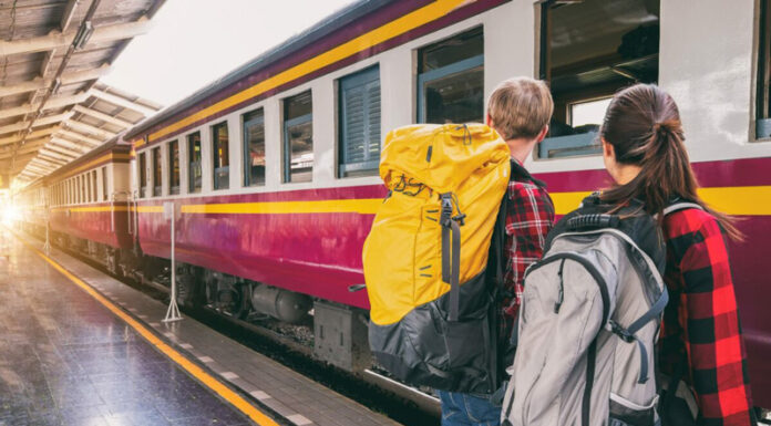 Mai multe trenuri spre mare de 1 Mai