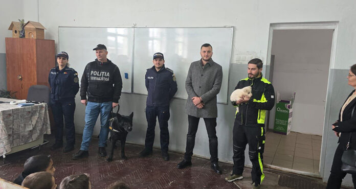 Protecția Animalelor, în școli