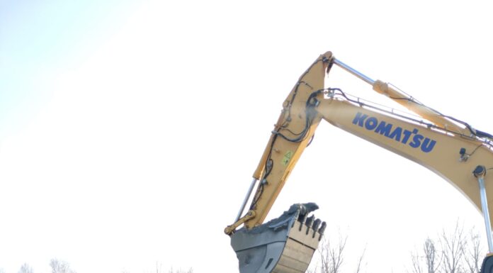 Amendă de 75.000 lei pentru exploatare ilegală pe râul Jiu