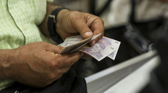 Declin demografic și economic în Gorj: numărul pensionarilor îl depășește pe cel al angajaților! Peste 400 de firme au dispărut!