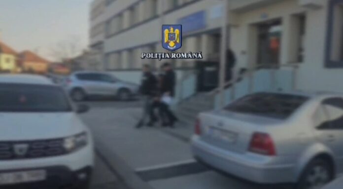 VIDEO: Percheziții la suspecții care au furat cabluri de cupru dintr-o magazie a Primăriei Târgu Jiu