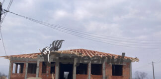 VIDEO: Școala din Arcani, reconstruită ca un buncăr după cutremurul care a distrus-o!