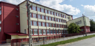 Un liceu din Gorj caută laborant