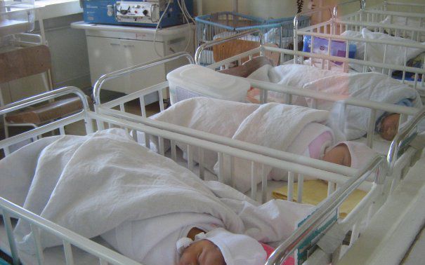 Natalitatea și căsătoriile, trend descendent