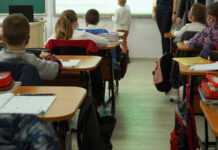 Calendarul anului școlar 2025-2026 – proiect. Cursurile încep pe 8 septembrie