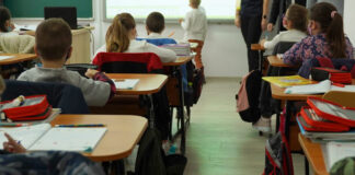 Calendarul anului școlar 2025-2026 – proiect. Cursurile încep pe 8 septembrie
