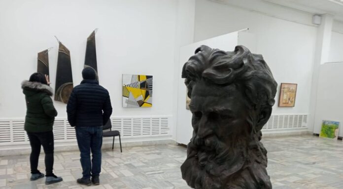 Ateliere de creație și expoziții, azi, la Târgu Jiu