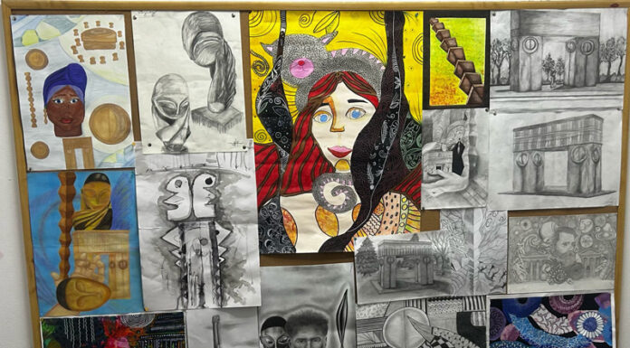 Expoziție-concurs la o școală din Târgu Jiu