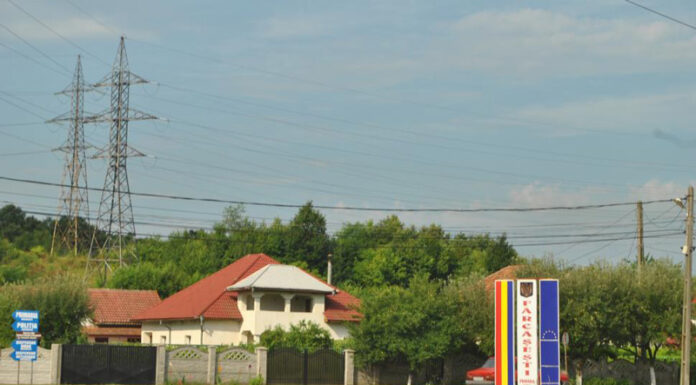 Se reabilitează sistemul de alimentare cu apă în Fărcășești