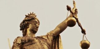 Când gura «păcătosului», adevăr grăieşte! – ,,Dintre judecătorii omeneşti, unii se mituiesc, alţii se câştigă prin măguliri, alţii se intimidează prin ameninţări şi încă multe altele îi impiedică de la judecata cea dreaptă”! (Sf. Ioan Gură de Aur)