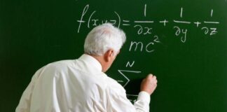 Au ales să rămână la catedră în loc să se retragă la pensie. Zeci de cereri aprobate de ISJ Gorj