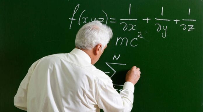 Au ales să rămână la catedră în loc să se retragă la pensie. Zeci de cereri aprobate de ISJ Gorj