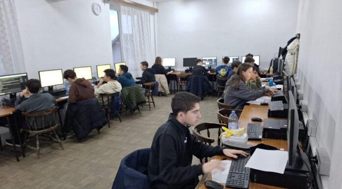 Elevi de la „Tudor” și „Spiru Haret”, premiați la InfoOltenia