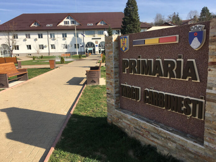 Pensionari din MAI, pe statul de plată al unor primării din Gorj