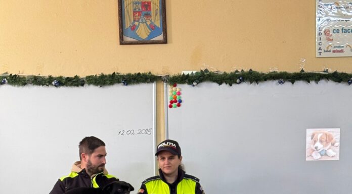 Cei de la Protecția Animalelor, la școala din Stejari (Foto, Video)