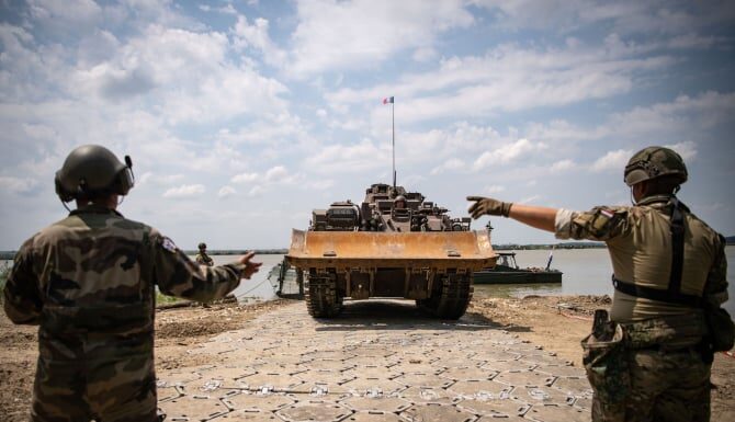 Prezența militarilor francezi în România, consolidată