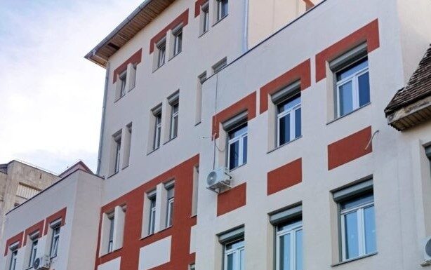 Stimulente financiare și locuințe pentru medicii care fac gărzi la Spitalul Județean