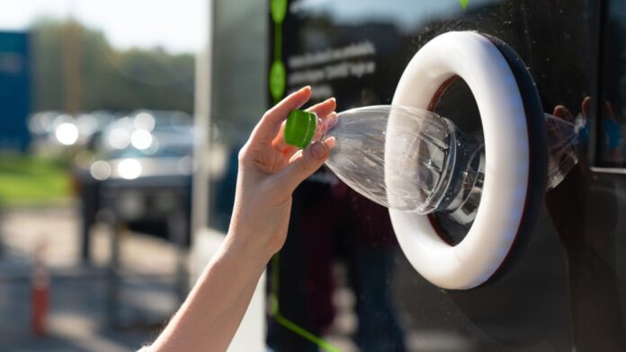 Câte ambalaje au fost returnate în luna februarie