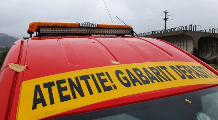 Un transport agabaritic va tranzita județele Gorj și Mehedinți